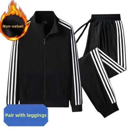 Ensemble de sport décontracté à trois bandes pour homme.